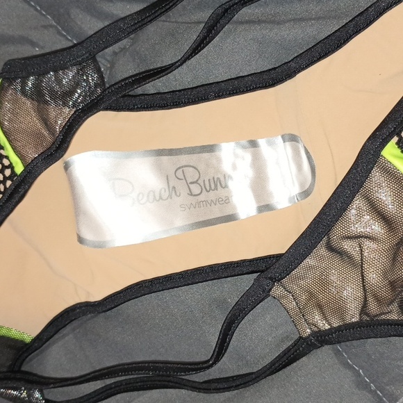 Beach Bunny NWT High Voltage MD Swimsuit - Picture 7 of 10